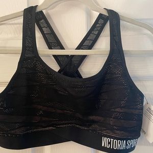 Victoria’s Secret sport bra nwt black
